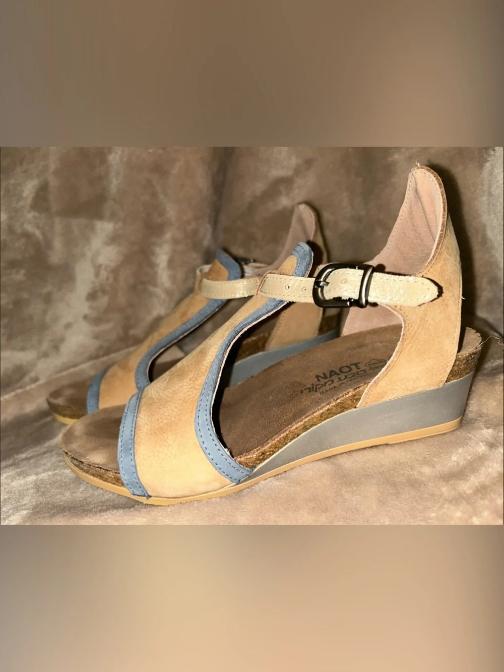 Naot Fiona Israeli Two-Tone Tan Gray Suede Leather Metallic Wedge Sandals EU 36
